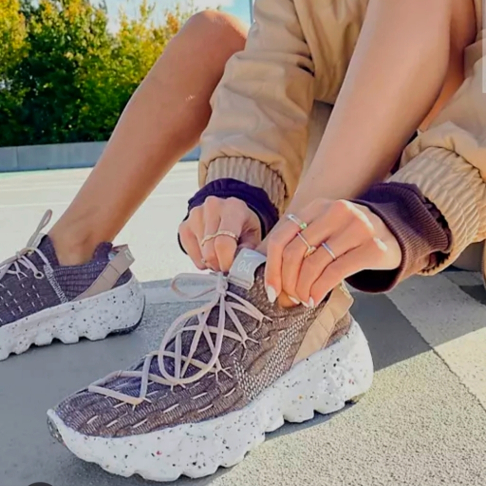 Nike space hippie running shoes 🤎